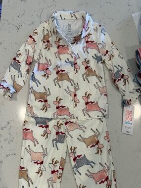 Carter’s Reindeer PJs (2-pc set)